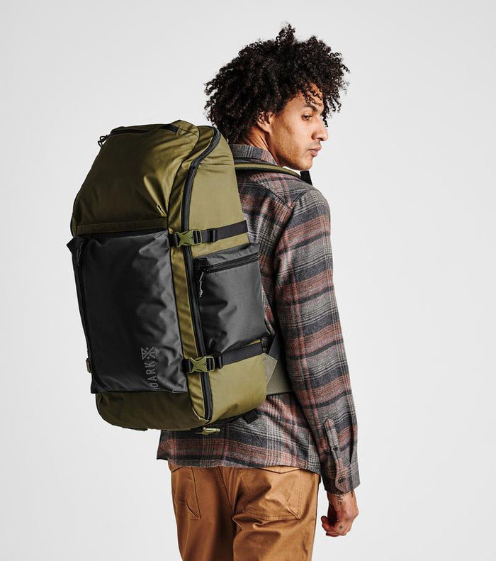 on-model Roark Accomplice Missing Link Bag: The perfect balance of style and functionality for your urban adventures.