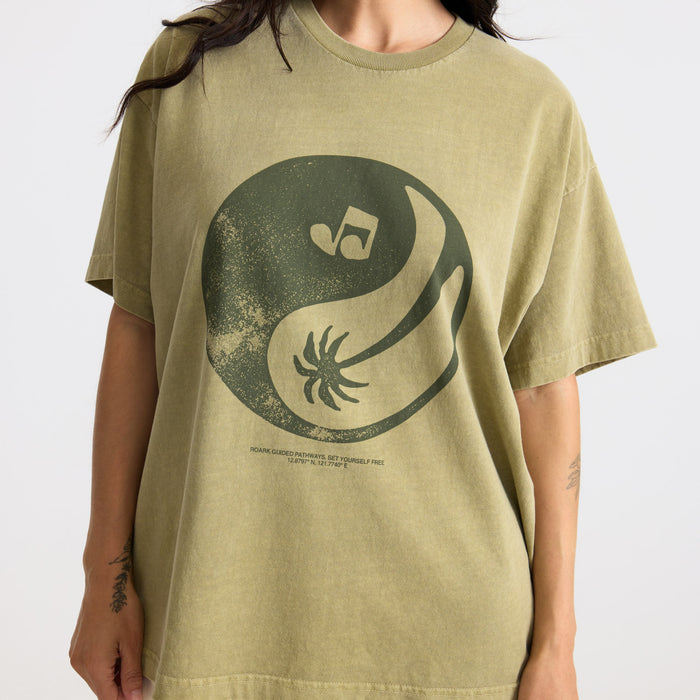 Close-up view of a high-quality active T-shirt focusing on the sleeve, neckline, and textile, perfect for outdoor adventures and travel.