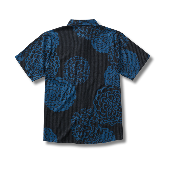Active shirt ideally suited for adventure and outdoor activities, capturing the essence of Roark's travel-inspired apparel.