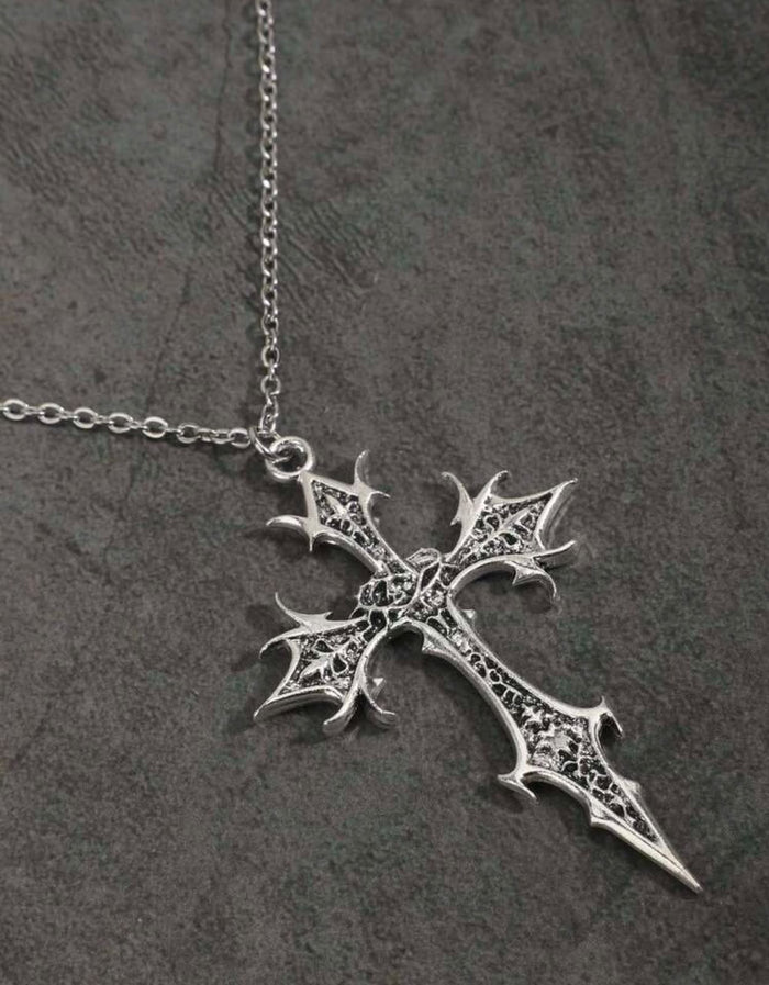 Collar con Colgante de Cruz con Flor