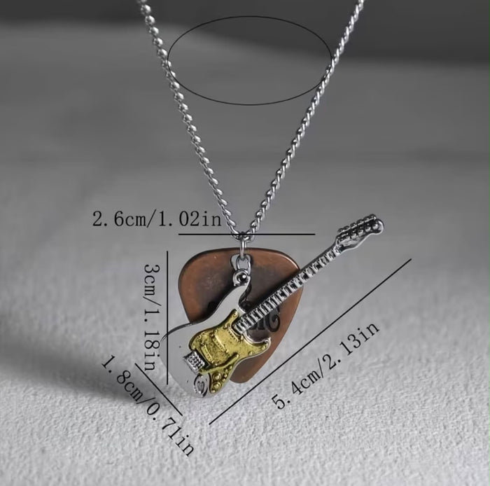 Collar con Colgante de Guitarra