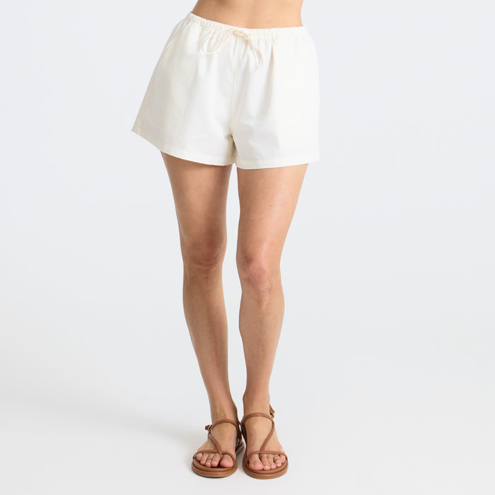Active waist Bermuda shorts for outdoor adventures by Roark, perfect for travel and exploration.