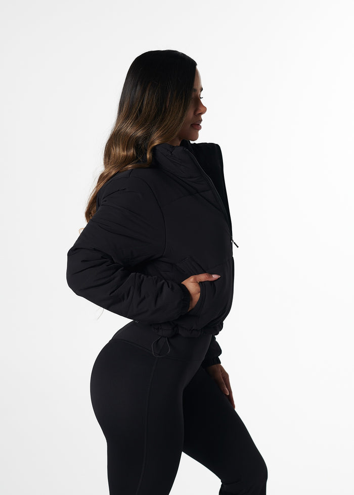 CROPPED PUFFER - BLACK