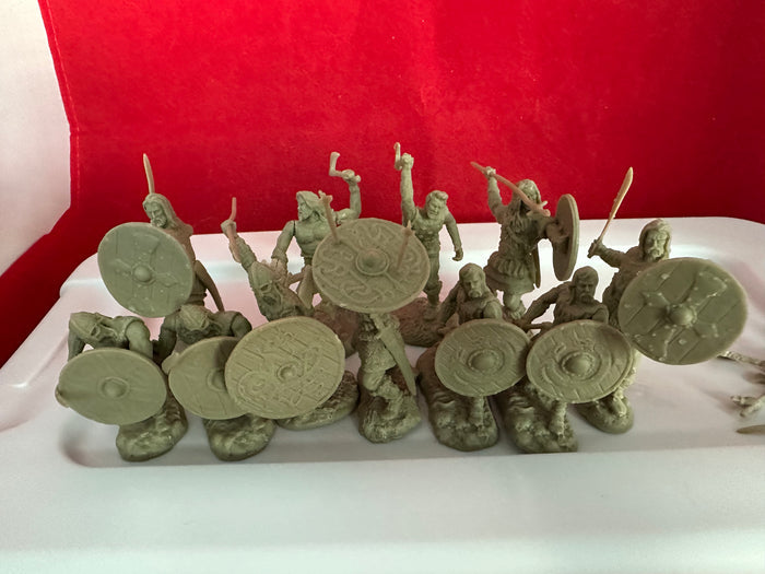Einar & Vikings  (Gray/Green Color ) 10 SETS/110 FIGURES SPECIAL + 28 OF OUR WAR LORD FRISIANS