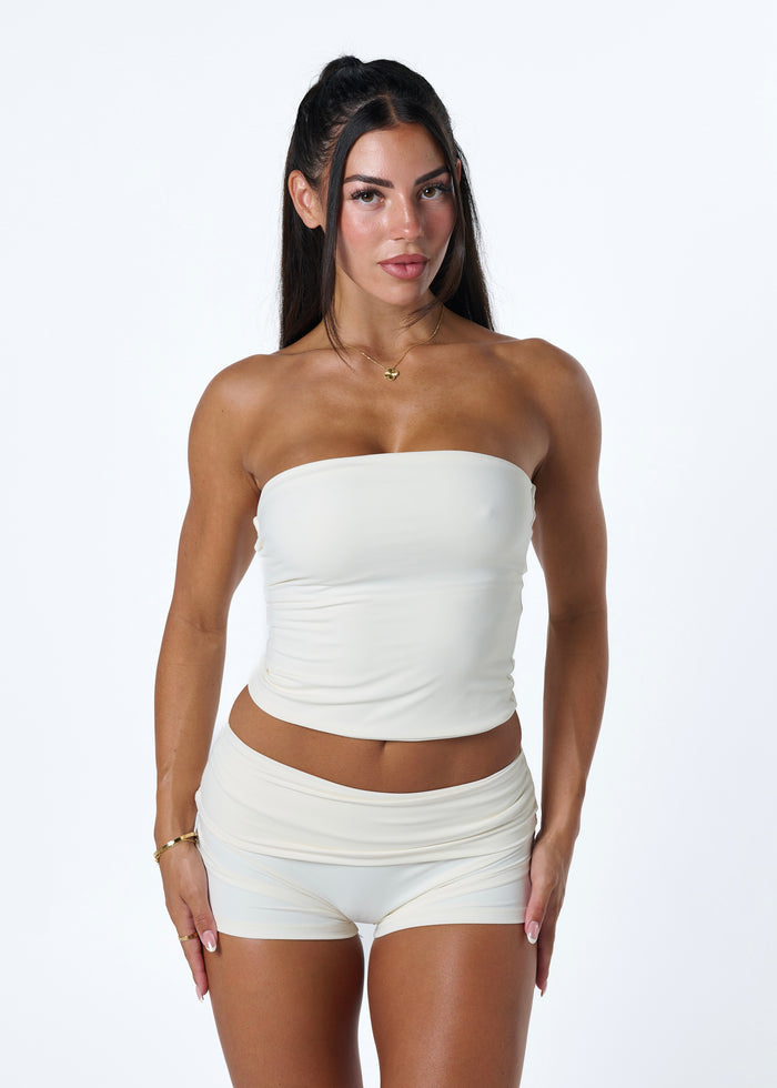 FORM FOLD OVER SHORTS - VANILLA