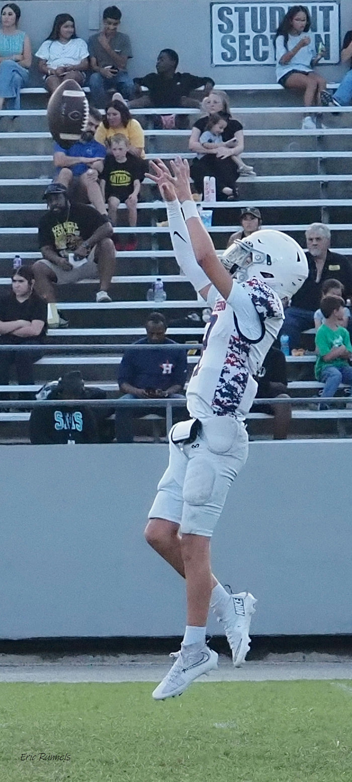 Hardin-Jefferson Hawks at Liberty Panthers