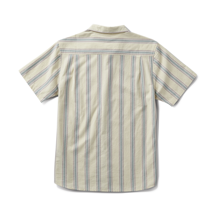 Stylish Roark active shirt featuring a collar, button-up front, and durable sleeves, perfect for adventure and travel.