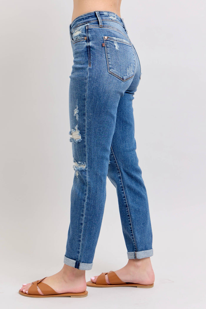 Mid Rise Vintage Wash Boyfriend Fit W/ Distressed: MD / 13(31)