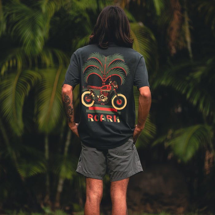 Stylish active tee featuring a premium palm tree design, perfect for adventure and travel enthusiasts.