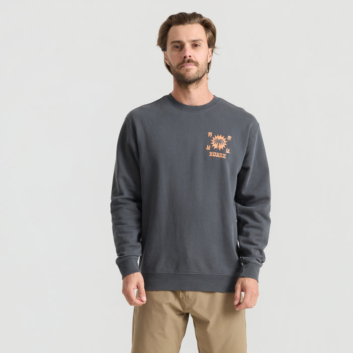 Versatile long-sleeve active shirt featuring pockets, ideal for adventure and outdoor activities by Roark