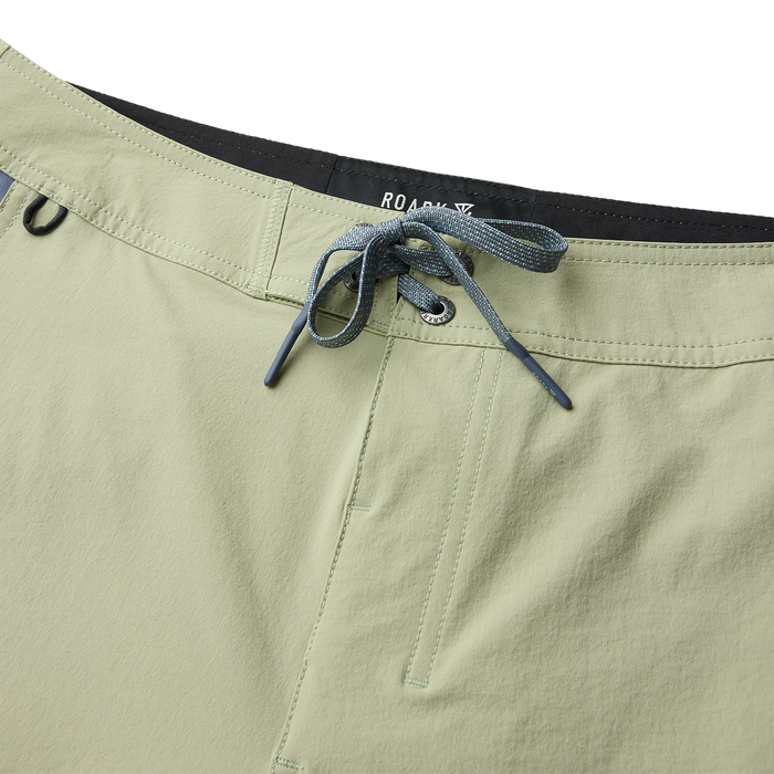Roark Adventure Gear with ambiguous content RB488 SAG 003, emphasizing a bold, explorative spirit.