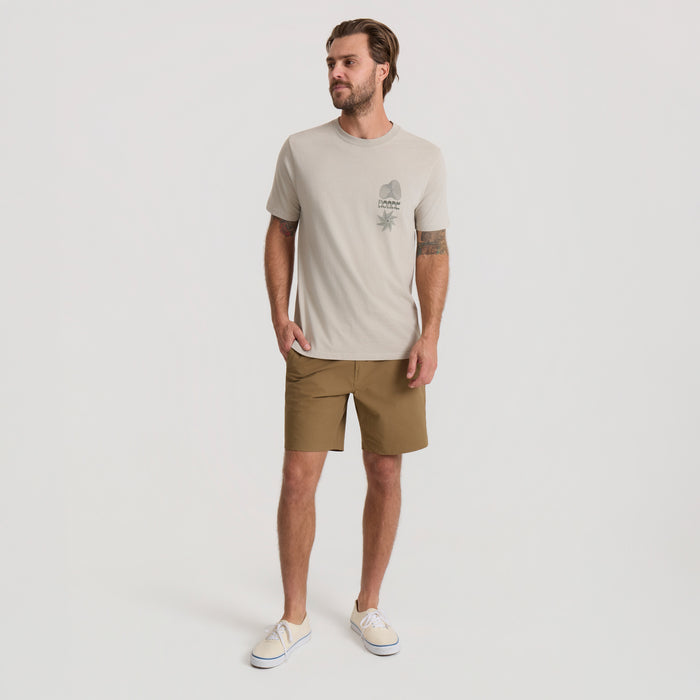 Stylish Roark boardshorts designed for adventure and the outdoors, featuring a waistband detail on active Bermuda shorts perfect for travel.
