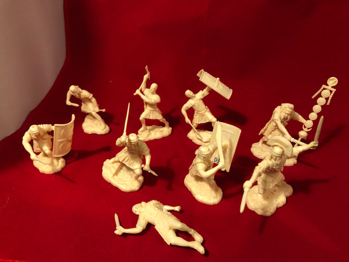 ROMAN ARMY SET #2  RED / Scarlet Plastic 9figures plus loads of alternate parts