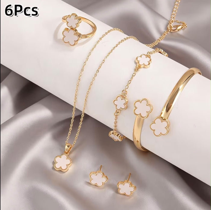 Set Joyería Flores Blancas