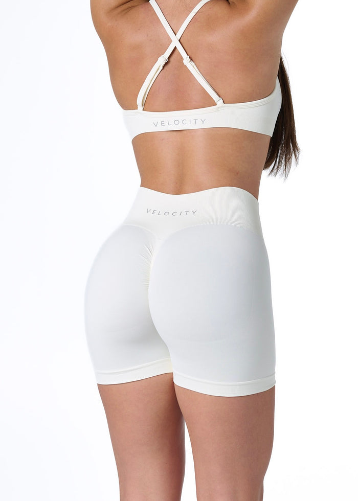 SIGNATURE SCRUNCH SHORTS - VANILLA