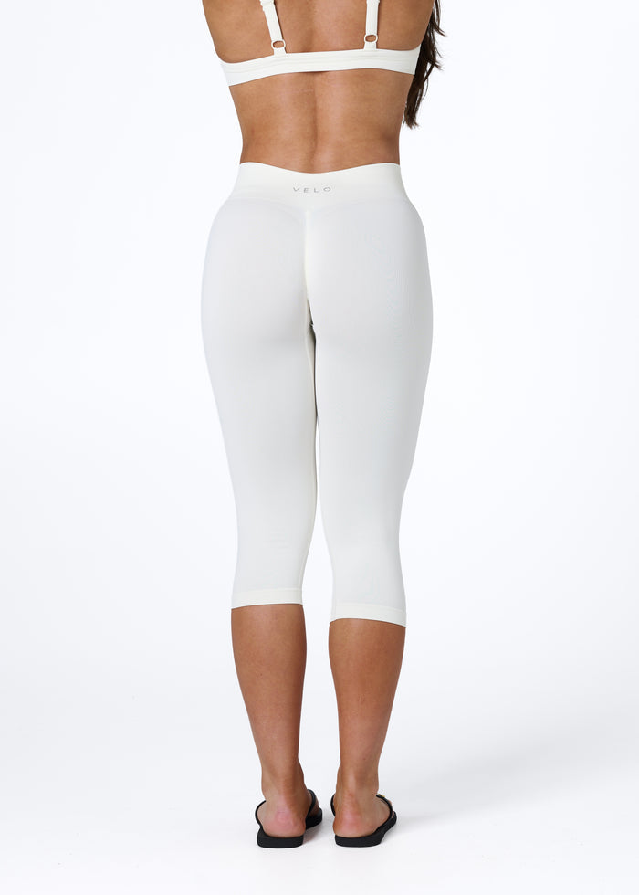 SILHOUETTE SCRUNCH CAPRIS - VANILLA