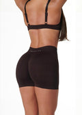 SILHOUETTE SCRUNCH SHORTS - ESPRESSO