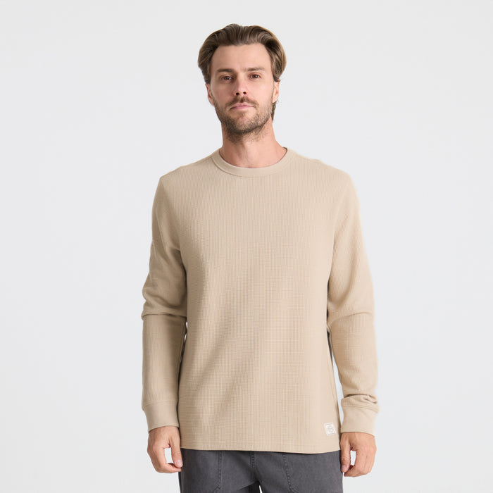 Adventure-ready long-sleeved T-shirt by Roark, perfect for travel and outdoor activities.