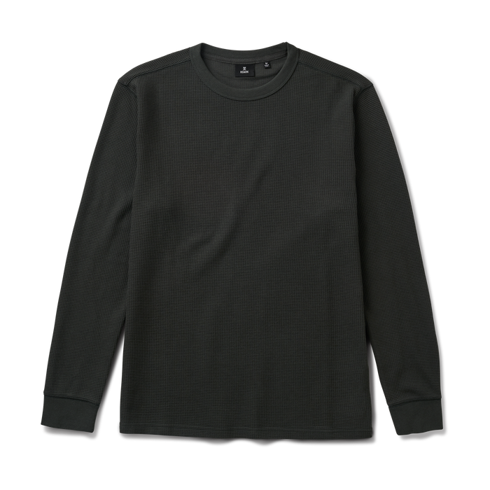 Long-sleeved active shirt in grey, featuring durable sleeves ideal for outdoor adventures and travel, by Roark